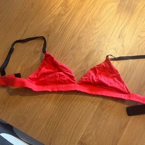 MeUndies Scarlet Triangle Bralette
